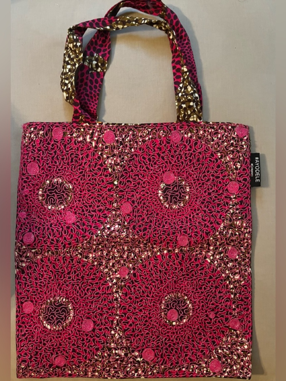 Tote bag